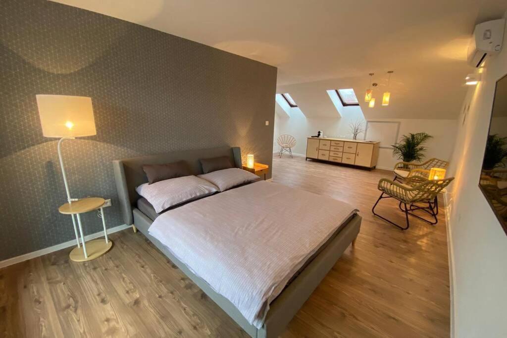 Apartman Pod Vezou 1 Banská Bystrica Exteriör bild